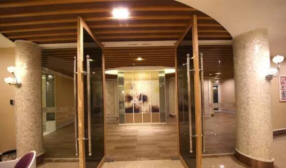 �ό������OӋ