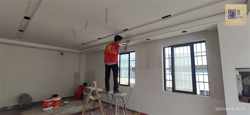 南寧工裝裝修公司—燦源裝飾施工現(xiàn)場 南寧工裝裝修公司—燦源裝飾施工現(xiàn)場