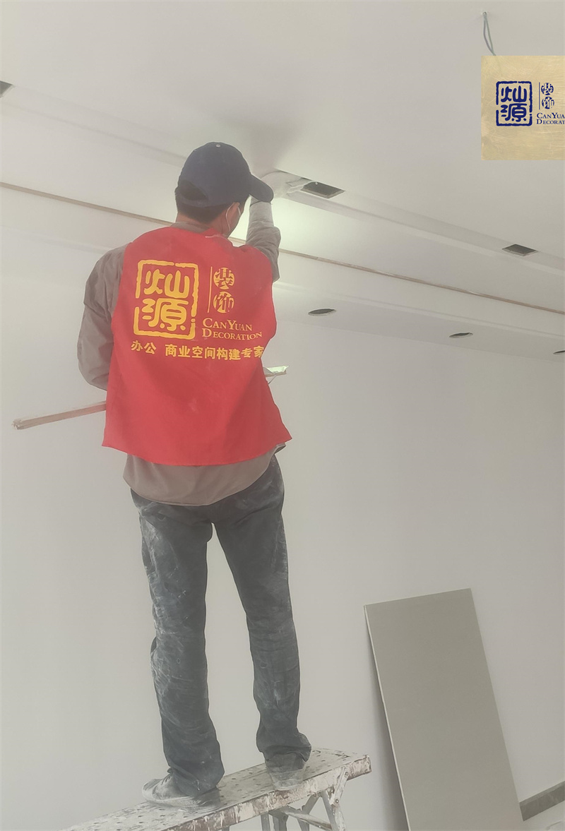 南寧工裝裝修公司—燦源裝飾施工現(xiàn)場 南寧工裝裝修公司—燦源裝飾施工現(xiàn)場