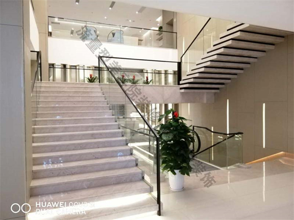 南寧美容院裝修實景圖—燦源裝飾 南寧美容院裝修實景圖—燦源裝飾